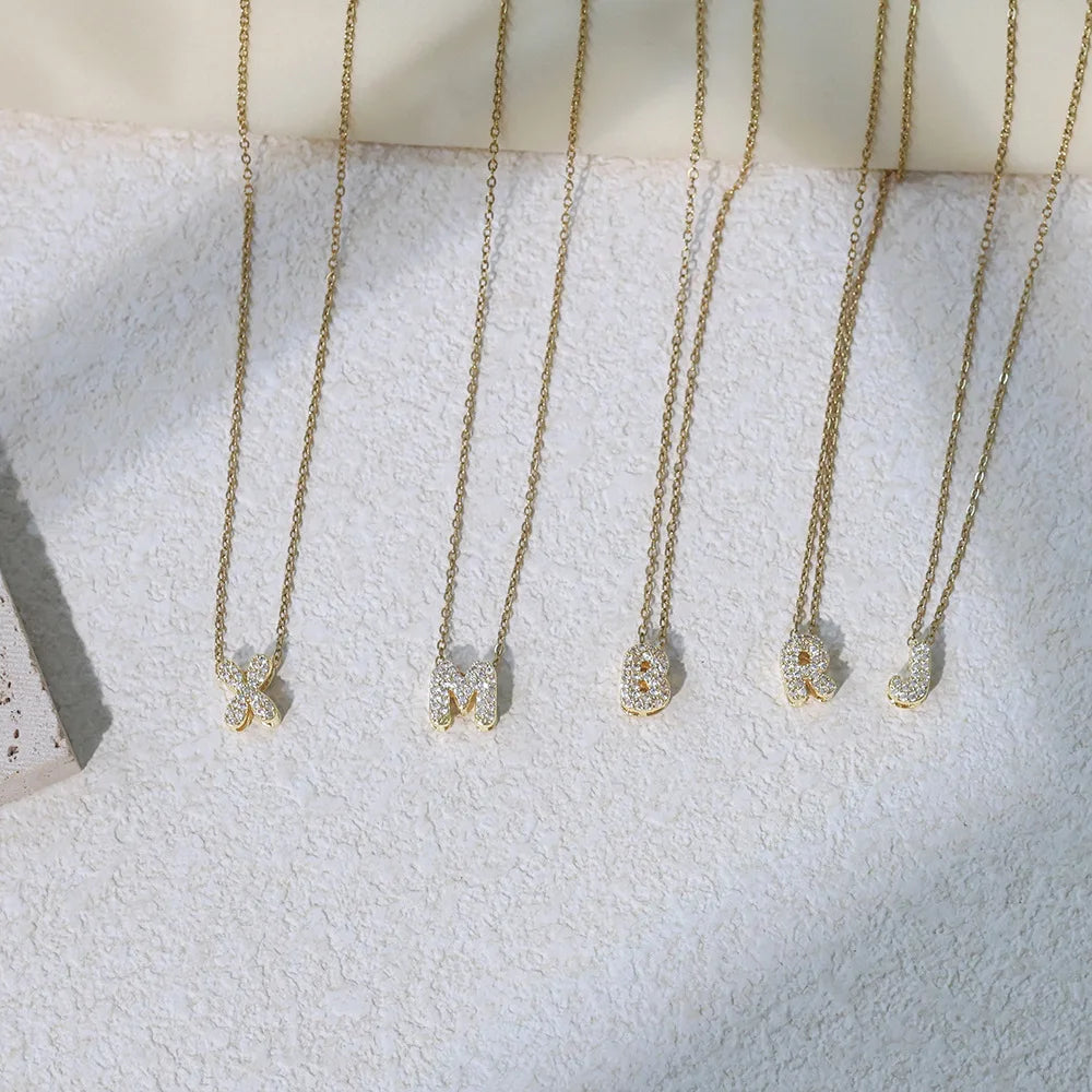 Dames chokerketting met minimalistische initiaalhanger