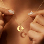 Damesketting met symbolische islamitische hanger halve maan en Arabische ster goud