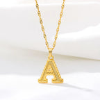 Heren- of damesketting met gepersonaliseerde initiaalhanger a