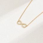 Choker met fonkelende oneindigheidshanger