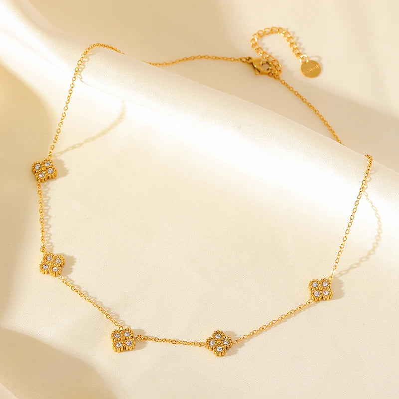 Collier Ras de Cou avec Pendentifs Trèfle à 4 Feuilles