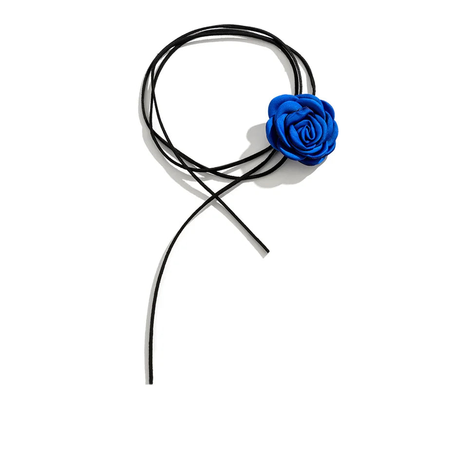 Elegante Choker Ketting met Grote Roos