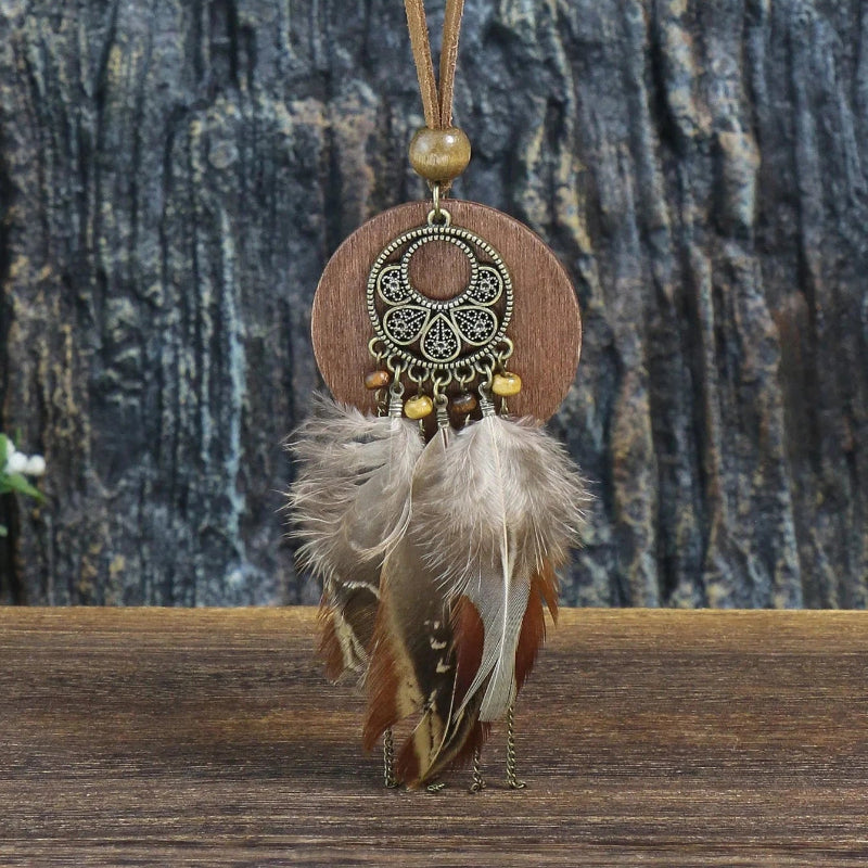 Collier Style Bohême avec Pendentif Plume