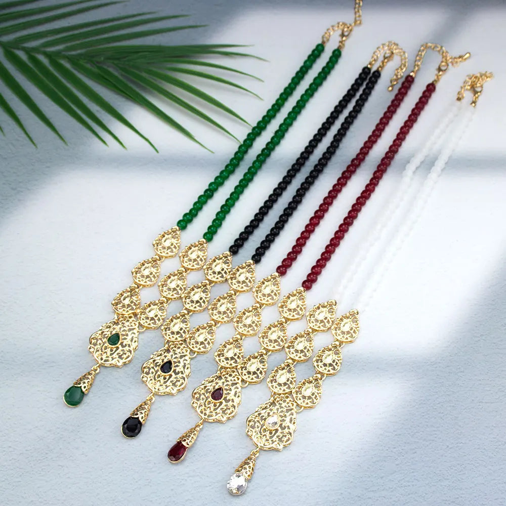 Lange ketting met traditionele rode Arabische huwelijkshanger