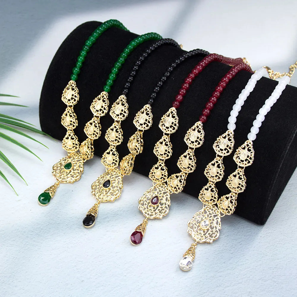 Lange ketting met traditionele witte Arabische huwelijkshanger