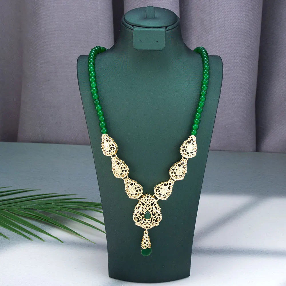Lange ketting met traditionele groene Arabische huwelijkshanger