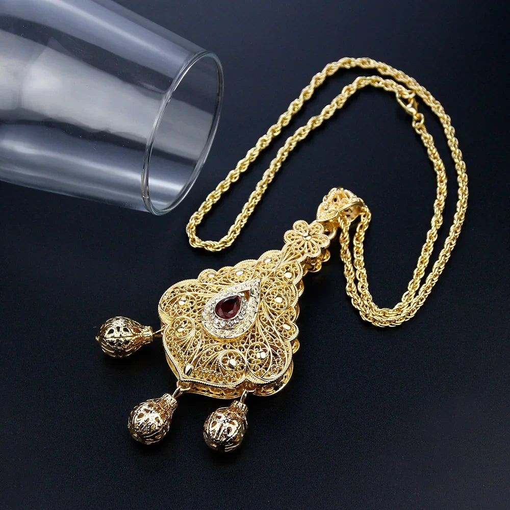 Lange ketting met traditionele hanger voor Arabische bruiloft rood