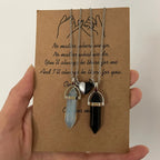 Lot de 2 Colliers avec Pendentif en Pierre pour Couple blanc et noir 1