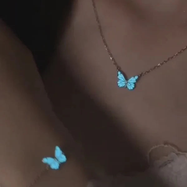 Parure papillon lumineux (collier + bracelet) + boucles d’oreilles offertes