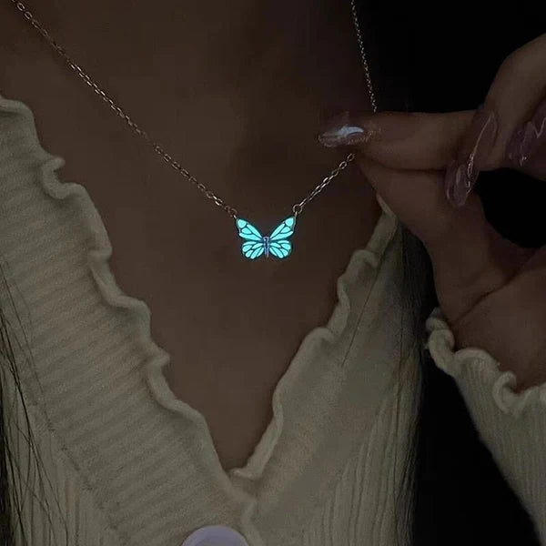 Parure papillon lumineux (collier + bracelet) + boucles d’oreilles offertes