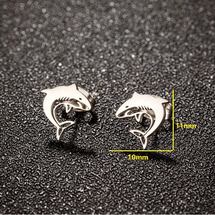 Kleine stud oorbellen met haaienmotief