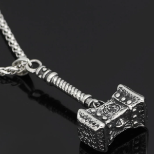 Pendentif Marteau de Thor