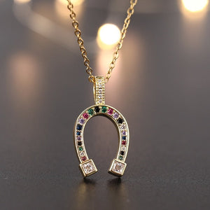 Collier Pendentif Fer A Cheval Porte Bonheur multicolore