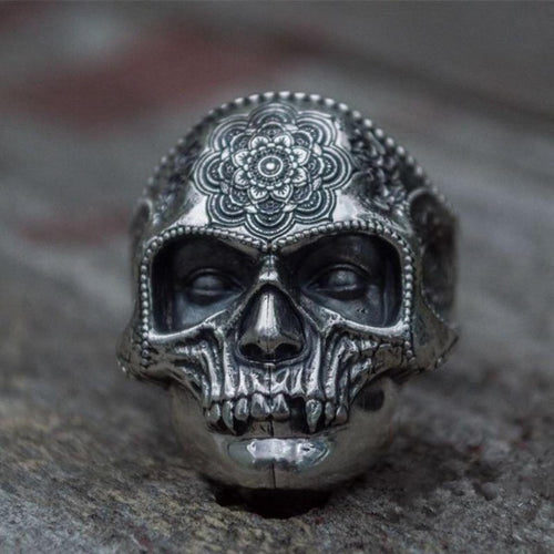 Herenring Skull